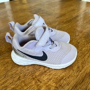 ✨Toddler Nike size 7✨
